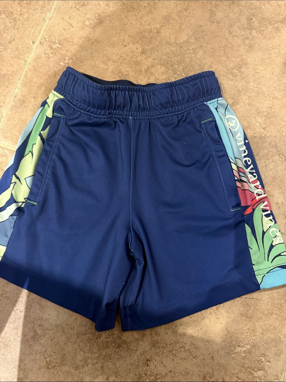 Vineyard Vines boys4T shorts